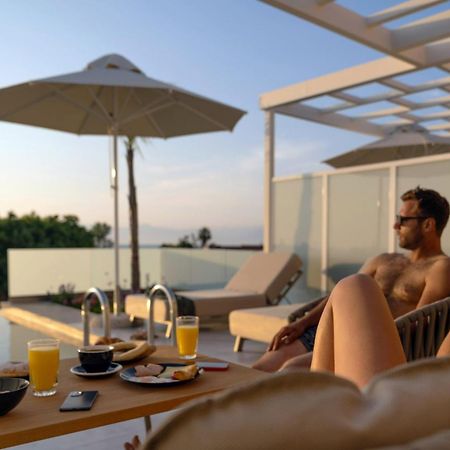 Thimios Suites Adults Only อาคาราวี ภายนอก รูปภาพ