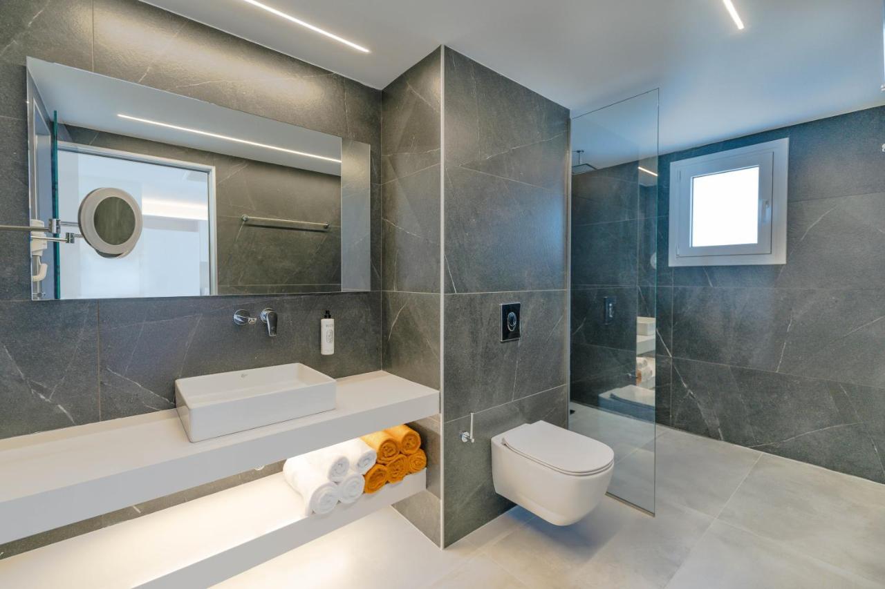 Thimios Suites Adults Only อาคาราวี ภายนอก รูปภาพ