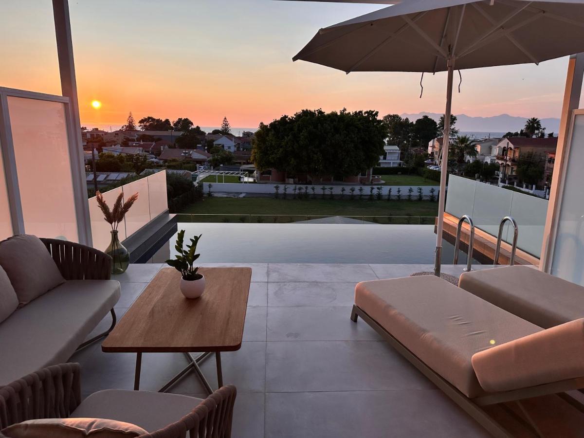 Thimios Suites Adults Only อาคาราวี ภายนอก รูปภาพ