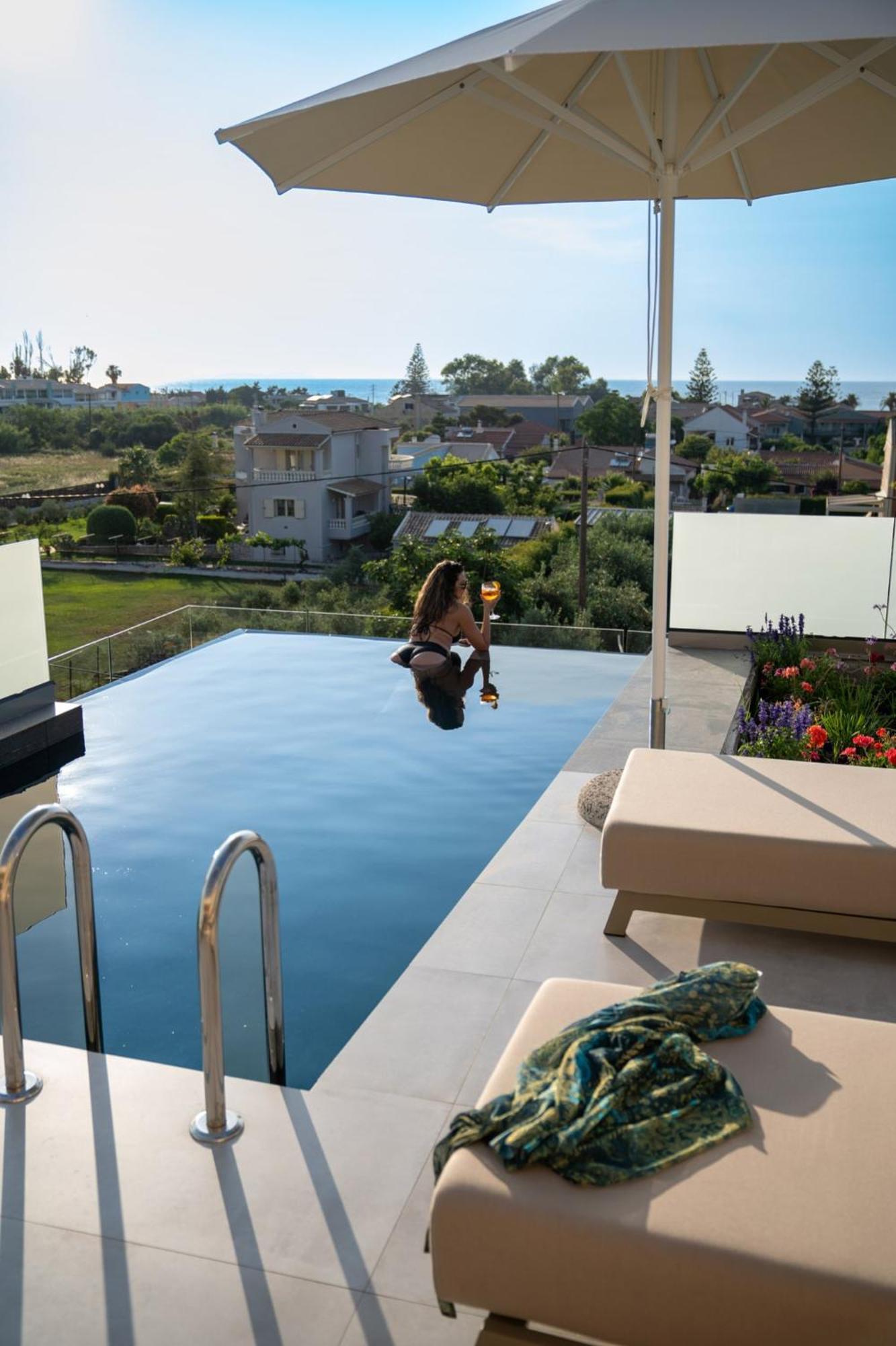 Thimios Suites Adults Only อาคาราวี ภายนอก รูปภาพ