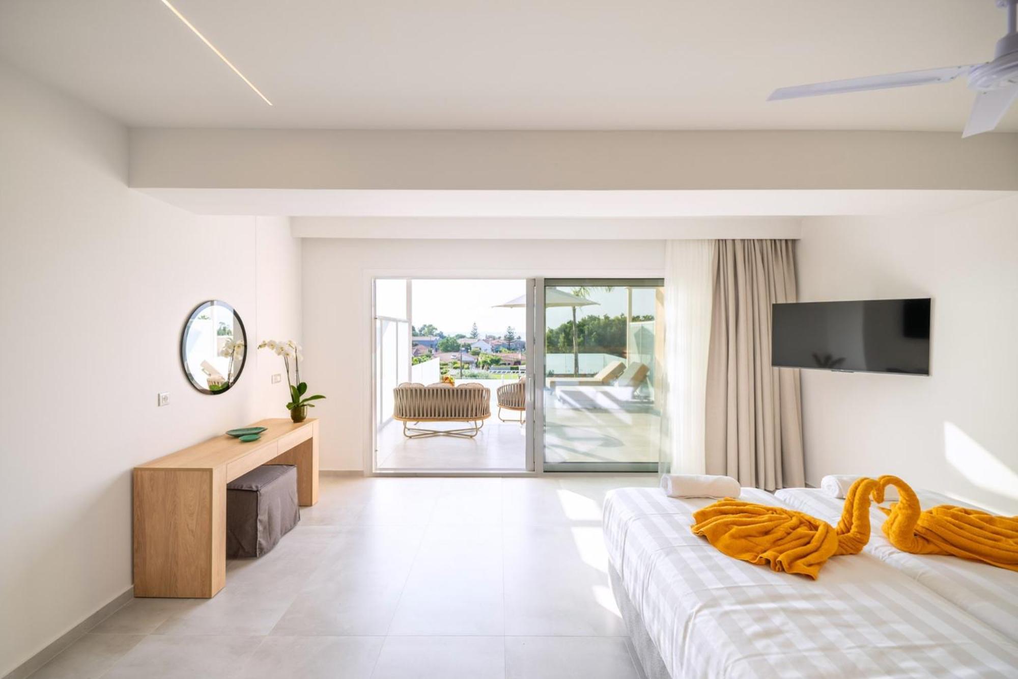 Thimios Suites Adults Only อาคาราวี ภายนอก รูปภาพ